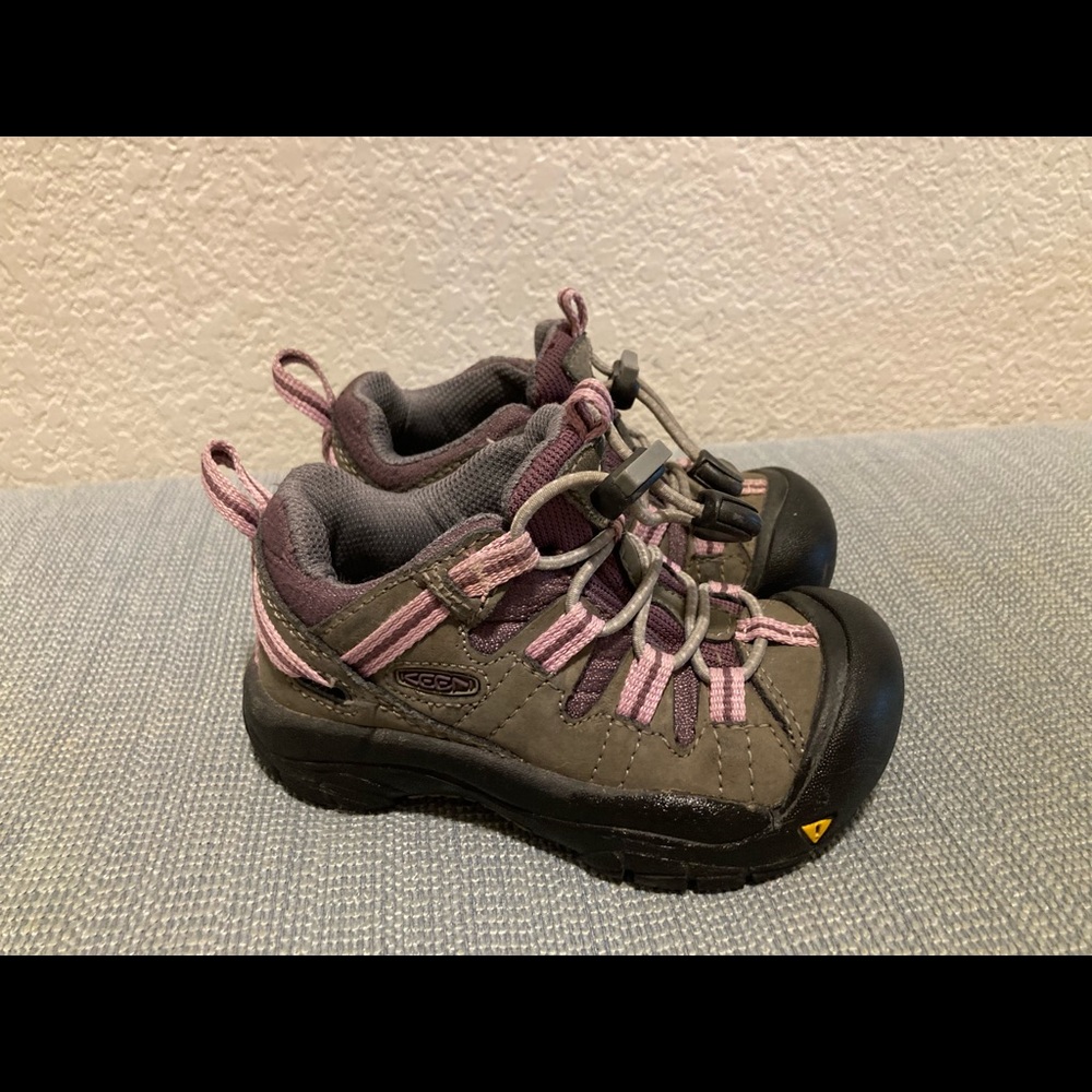 Sold on other site.Keen Toddler hiking shoes